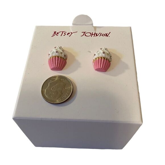 Betsey Johnson Adorable Sparkly Pink & White Cupcake Posts. - Picture 7 of 7